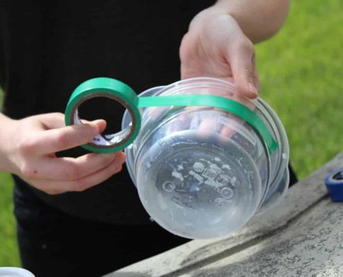 Outdoor Autism Activities - Pour and Match Water Color - Mendability